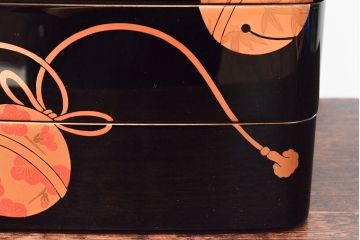輪島塗　鈴五聖子蒔絵　三段重　平野漆器店(木製、重箱)(R-052512)