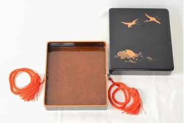 明治〜大正　鶴亀図　金蒔絵内梨地　小箱(木製、漆器、文箱、硯箱)(R-052517)