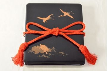 明治〜大正　鶴亀図　金蒔絵内梨地　小箱(木製、漆器、文箱、硯箱)(R-052517)
