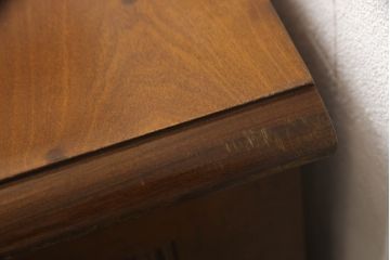 中古　超美品　バロッサバレンティ(VARO,S.A. VALENTI)　クラシカルなデザインが魅力的なサイドボード(定価約100万円)(収納棚、戸棚、キャビネット)(R-052520)