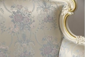 中古　美品　イタリア高級家具　SILIK(シリック)　ロココ調　優雅で上品な空間づくりにぴったりな3人掛けソファ(定価約90万円)(三人掛けソファ、3P、アームソファ)(R-052521)