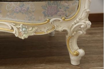 中古　美品　イタリア高級家具　SILIK(シリック)　ロココ調　優雅で上品な空間づくりにぴったりな3人掛けソファ(定価約90万円)(三人掛けソファ、3P、アームソファ)(R-052521)