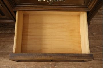 中古　美品　輸入家具　アメリカントラディショナルな雰囲気が素敵なサイドボード(引き出し、キャビネット)(R-052524)