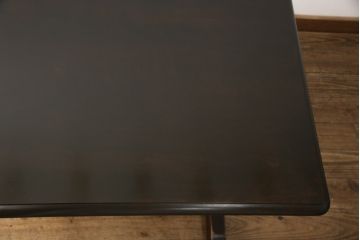 中古　北海道民芸家具　洗練された佇まいのシンプルなダイニングテーブル(食卓、作業台)(R-052526)