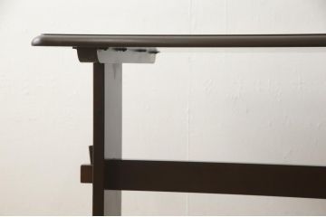 中古　北海道民芸家具　シンプルなデザインが美しいダイニングテーブル(食卓、作業台)(R-052527)