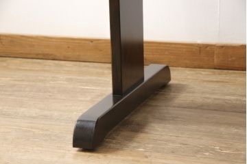 中古　北海道民芸家具　特注品　コンパクトなサイズ感がかわいらしいダイニングテーブル(作業台)(R-052529)