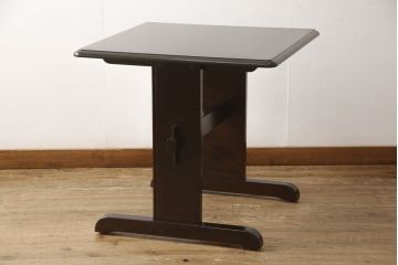 中古　北海道民芸家具　特注品　コンパクトなサイズ感がかわいらしいダイニングテーブル(作業台)(R-052531)