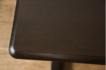中古　北海道民芸家具　特注品　コンパクトなサイズ感がかわいらしいダイニングテーブル(作業台)(R-052531)
