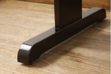 中古　北海道民芸家具　特注品　コンパクトなサイズ感がかわいらしいダイニングテーブル(作業台)(R-052531)