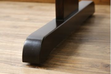 中古　北海道民芸家具　特注品　コンパクトなサイズ感がかわいらしいダイニングテーブル(作業台)(R-052532)