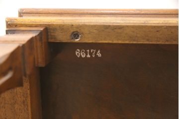 中古　美品　DREXEL HERITAGE(ドレクセルヘリテイジ)　Cameo Classics(キャメオクラシックス)　クラシカルな空間を演出するサイドテーブル(コーヒーテーブル、エンドテーブル)(定価約24万円)(R-052533)