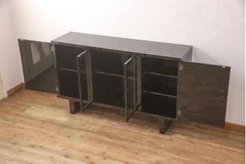 中古　美品　伝統工芸　桜井一良作　輪島塗り　和モダンな空間づくりにおすすめの飾り棚(サイドボード、サイドキャビネット、収納棚)(定価約500万円)(R-052534)