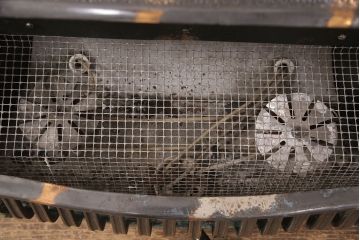 アメリカビンテージ　ジャンク品　COLONIAL FIREPLACE CO.　凝ったデザインがお部屋の雰囲気を高める電気ストーブ(暖炉、ディスプレイ、ヴィンテージ)(R-052536)