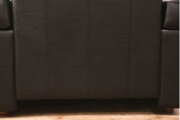 中古　超美品　イタリア　高級輸入家具　マシュケローニ(MASCHERONI)　クラシカルな雰囲気と重厚感のある佇まいが魅力の1人掛け総本革ソファ(1P、アームソファ)(定価約95万円)(R-052537)