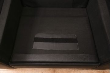 中古　超美品　イタリア　高級輸入家具　マシュケローニ(MASCHERONI)　クラシカルな雰囲気と重厚感のある佇まいが魅力の1人掛け総本革ソファ(1P、アームソファ)(定価約95万円)(R-052537)