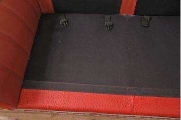 中古　美品　最高級　Lamborghini(ランボルギーニ)コレクション　Formitalia(フォルミタリア)製作　鮮やかな赤が印象的な本革2人掛けソファ(定価約240万円)(二人掛けソファ、アームソファ、2P)(R-052541)