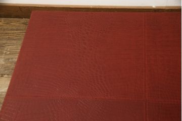 中古　美品　最高級　Lamborghini(ランボルギーニ)コレクション　Brianform(ブリアンフォルム)製作　鮮やかな赤が印象的な本革ローテーブル(定価約60万円)(センターテーブル、リビングテーブル)(R-052542)