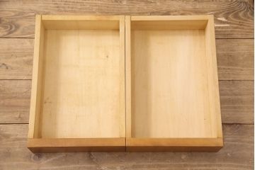 中古　美品　横浜ダニエル(daniel)　リメイク　気品のあるデザインが魅力的なサイドボード(定価約55万円)(引き出し、チェスト)(R-052543)