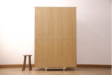 中古　大阪　飾り金具と房飾りが目を惹く泉州総桐箪笥(桐たんす、和タンス、着物箪笥、和箪笥、胴丸)(定価約150万円)(R-052545)