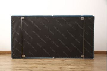 新古品　展示品　美品　KELVIN GIORMANI(ケルビン ジョルマーニ)　本革　ブルーカラーがお部屋のアクセントになる二人掛けソファ(2P、2人掛け、アームソファ)(定価約80万円)(R-052560)