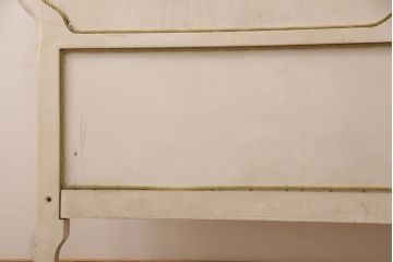 中古　美品　イタリア高級輸入家具　ロココ様式　華やかな彫刻がラグジュアリーな空間を演出するベッドフレーム(キングサイズ)(定価約90万円)(R-052564)
