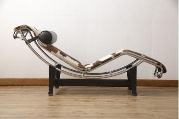 中古　美品　Cassina(カッシーナ)　Le Corbusier(ル・コルビュジエ)　LC4　シェーズロング(寝椅子、カウチ)(定価約92万円)(R-052565)