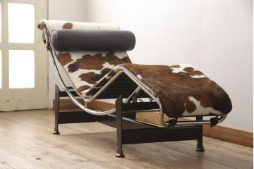 中古　美品　Cassina(カッシーナ)　Le Corbusier(ル・コルビュジエ)　LC4　シェーズロング(寝椅子、カウチ)(定価約92万円)(R-052565)