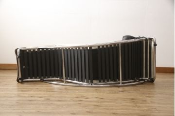 中古　美品　Cassina(カッシーナ)　Le Corbusier(ル・コルビュジエ)　LC4　シェーズロング(寝椅子、カウチ)(定価約92万円)(R-052565)