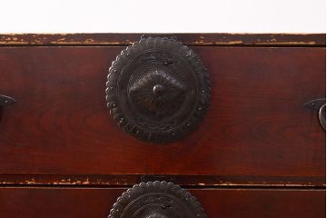 中古　前面ケヤキ材　モダンな空間にも取り入れやすい相馬箪笥・上段(和箪笥、重ね箪笥、衣装箪笥、引き出し、チェスト)(R-052574)