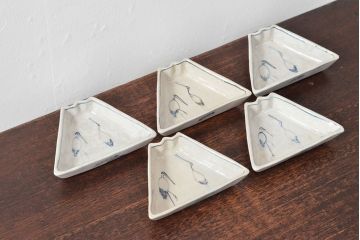 江戸期　古い　富士山型　染付皿5枚(鶴図、変形皿、和食器)(R-052579)