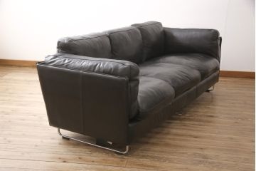 中古美品　IDC大塚家具　高級ブランド　Domicil(ドミシール)　本革が高級感溢れる3人掛けソファ(定価約55万円)(三人掛けソファ、3P)(R-052585)