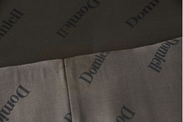 中古美品　IDC大塚家具　高級ブランド　Domicil(ドミシール)　本革が高級感溢れる3人掛けソファ(定価約55万円)(三人掛けソファ、3P)(R-052585)