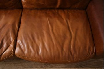 中古　ACME Furniture(アクメファニチャー)　FRESNO(フレスノ)　使い込まれた本革がヴィンテージスタイルによく馴染む3人掛けソファ(定価約30万円)(三人掛けソファ、3P)(R-052586)