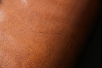 中古　ACME Furniture(アクメファニチャー)　FRESNO(フレスノ)　使い込まれた本革がヴィンテージスタイルによく馴染む3人掛けソファ(定価約30万円)(三人掛けソファ、3P)(R-052586)