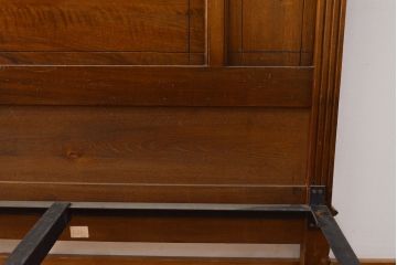 高級品　イギリスアンティーク　マホガニー材　繊細な彫刻が美しい凝ったつくりの高級ベッドフレーム(ダブル)(R-052587)