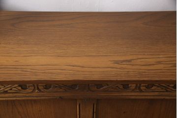 中古　美品　イギリス輸入家具　アンティーク調　大人の空間づくりにぴったりなバーカウンターセット(収納棚、飾り棚、キャビネット、アームチェア)(R-052589)