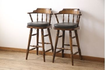 中古　美品　イギリス輸入家具　アンティーク調　大人の空間づくりにぴったりなバーカウンターセット(収納棚、飾り棚、キャビネット、アームチェア)(R-052589)