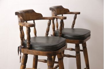 中古　美品　イギリス輸入家具　アンティーク調　大人の空間づくりにぴったりなバーカウンターセット(収納棚、飾り棚、キャビネット、アームチェア)(R-052589)