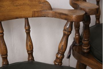 中古　美品　イギリス輸入家具　アンティーク調　大人の空間づくりにぴったりなバーカウンターセット(収納棚、飾り棚、キャビネット、アームチェア)(R-052589)