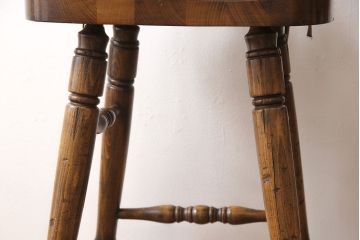 中古　美品　イギリス輸入家具　アンティーク調　大人の空間づくりにぴったりなバーカウンターセット(収納棚、飾り棚、キャビネット、アームチェア)(R-052589)