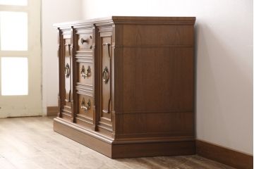 中古　美品　DREXEL HERITAGE(ドレクセルヘリテイジ)　FRANCESCA(フランチェスカ)シリーズ　上品なモールディングの装飾が高級感を高めるサイドボード(クレデンザ、クリデンザ、収納棚、キャビネット、サイドキャビネット)(R-052595)