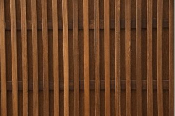 中古　美品　国産手造り家具　ケヤキ材製　品のある佇まいが上質な和の空間にぴったりな水屋箪笥(定価約66万円)(食器棚、収納棚、和風キャビネット、重ねタンス)(R-052598)