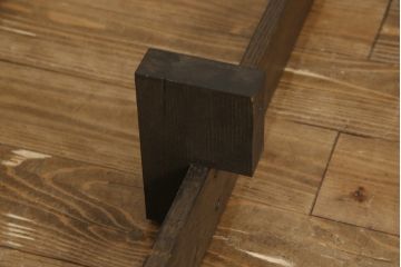 中古　美品　永田良介商店　クラシカルな佇まいが目を引くベッドフレーム(木製ベッド)(R-052602)