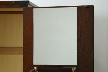 中古　超美品　国産民芸家具　細やかな金具と凛とした佇まいが美しいワードローブ　(R-052606)
