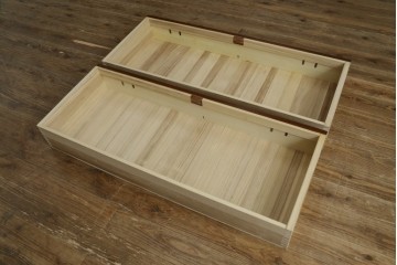 中古　超美品　国産民芸家具　細やかな金具と凛とした佇まいが美しいワードローブ　(R-052606)