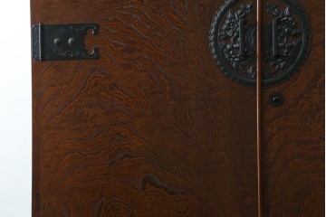 中古　超美品　国産民芸家具　細やかな金具と凛とした佇まいが美しいワードローブ　(R-052606)