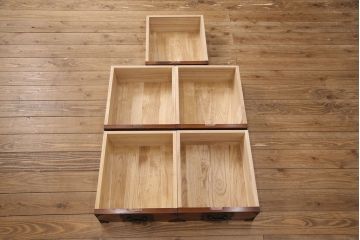 中古　超美品　岩谷堂箪笥　かくし付き　鳳凰紋　大振りな六尺整理箪笥(衣装箪笥、チェスト、サイドボード)(R-052607)