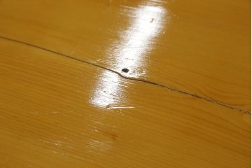 中古　美品　手造り国産家具　総ヒノキ材　木の美しさが感じられるシンプルなダイニングテーブル(作業台、食卓)(R-052612)