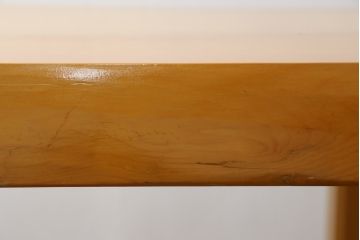 中古　美品　手造り国産家具　総ヒノキ材　木の美しさが感じられるシンプルなダイニングテーブル(作業台、食卓)(R-052612)