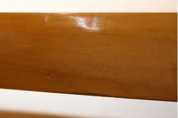 中古　美品　手造り国産家具　総ヒノキ材　木の美しさが感じられるシンプルなダイニングテーブル(作業台、食卓)(R-052612)